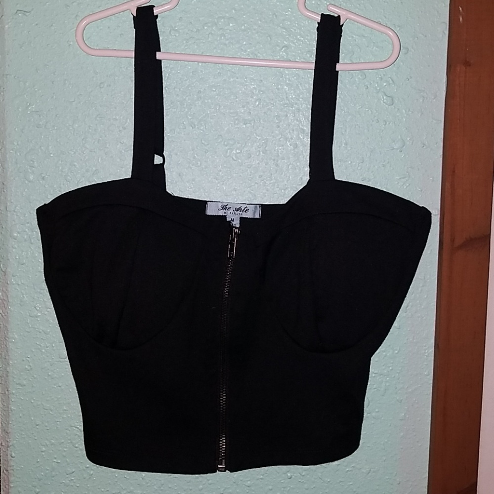Zip Crop top